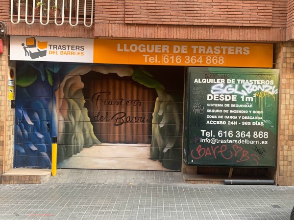 Trasters Del Barri - Poble Sec